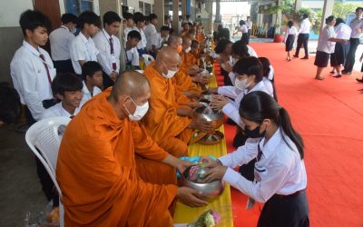 พิธีทำบุญตักบาตรวันแม่ 2566